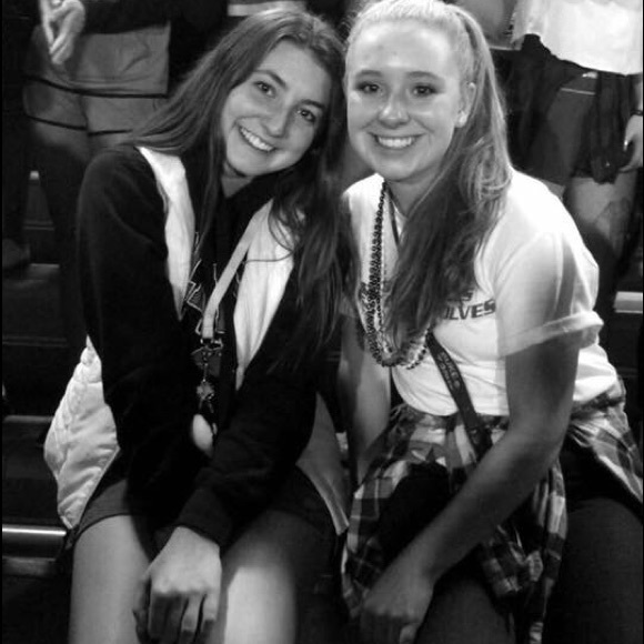 Meet your Posher, Molly - Picture 1 of 1